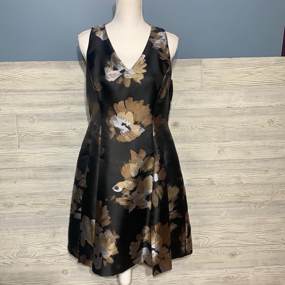 Tommy Hilfiger Dresses & Skirts - NWOT Tommy Hilfiger black floral design dress